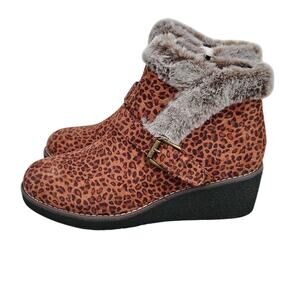 Boutique by Corkys Size 7 Brown Leopard Wedge Booties Chilly Faux Fur Top NEW